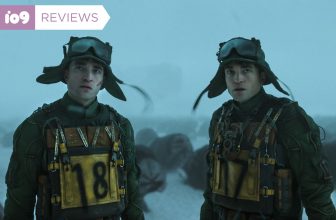 Mickey 17 Is a Solid Sci-Fi Delight, Until Things Get a Little Too Real